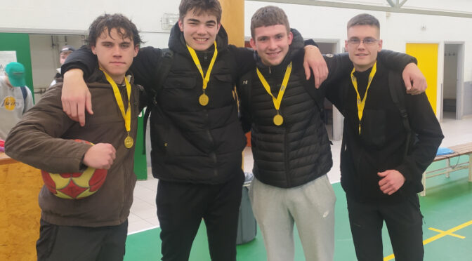 Tous au gymnase mercredi, allez les gars !