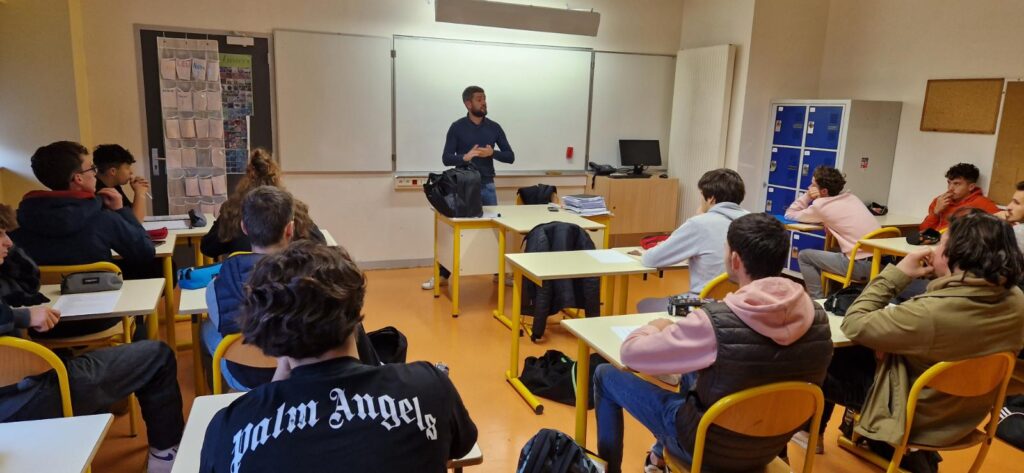 Intervention de Kevin ancien bac pro AP du lycée