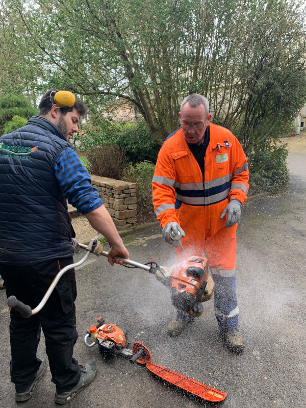 Formation à l’entretien du matériel pour les espaces verts